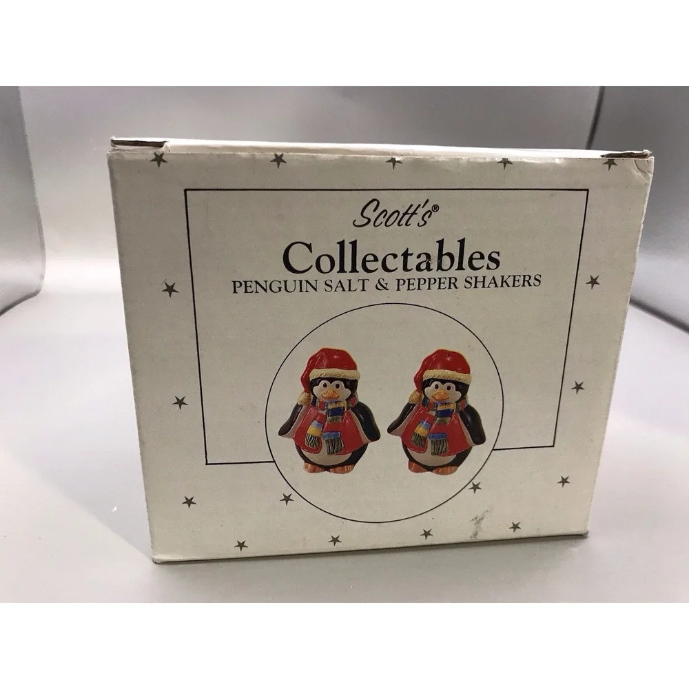 Scott's Christmas Collectables Penguin Salt & Pepper‎ Shakers With Box